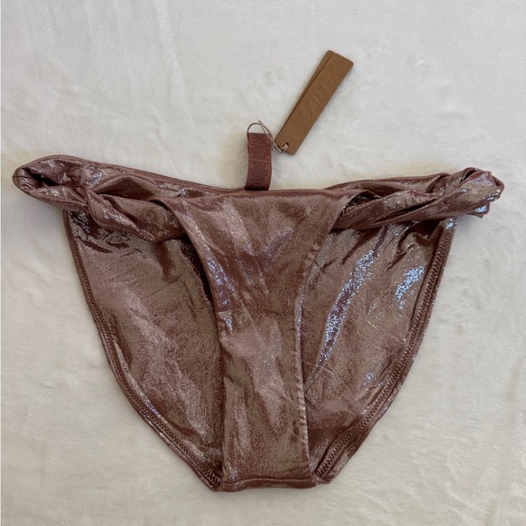 NWT skims liquid shine swim twisted bikini bottom - Picture 2 of 5